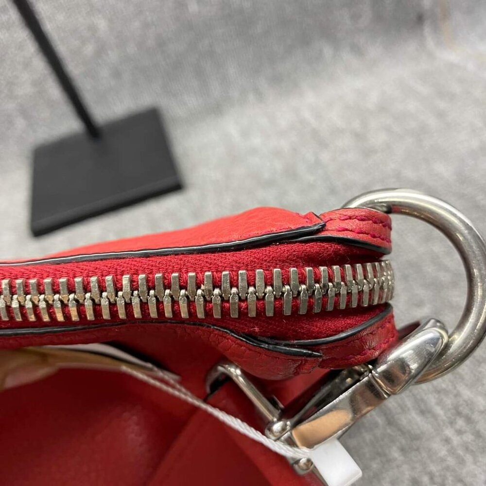 100% Authentic Prada Vitello Daino Shoulder Bag - Picture 11 of 13